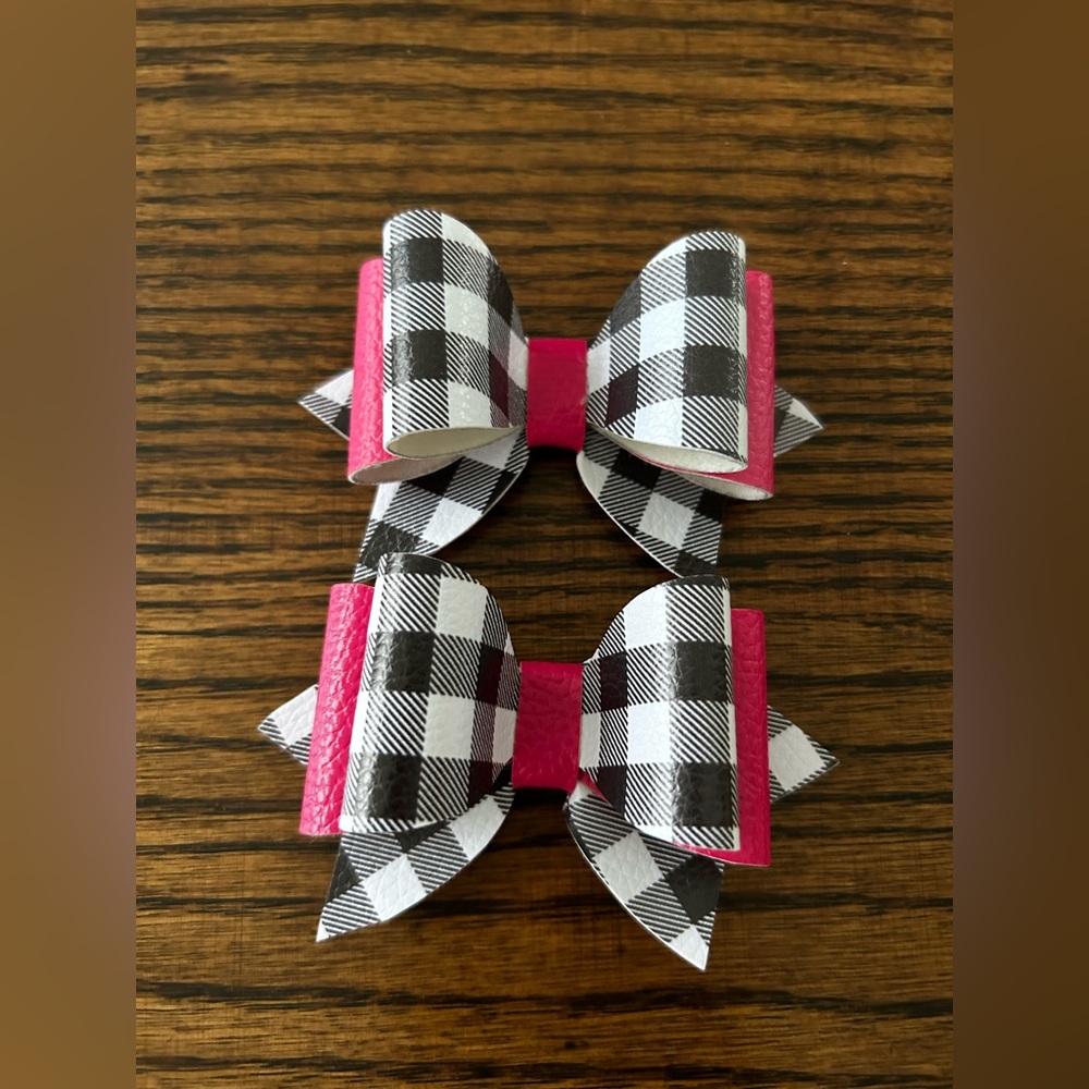 SOLD•Shoe Clips